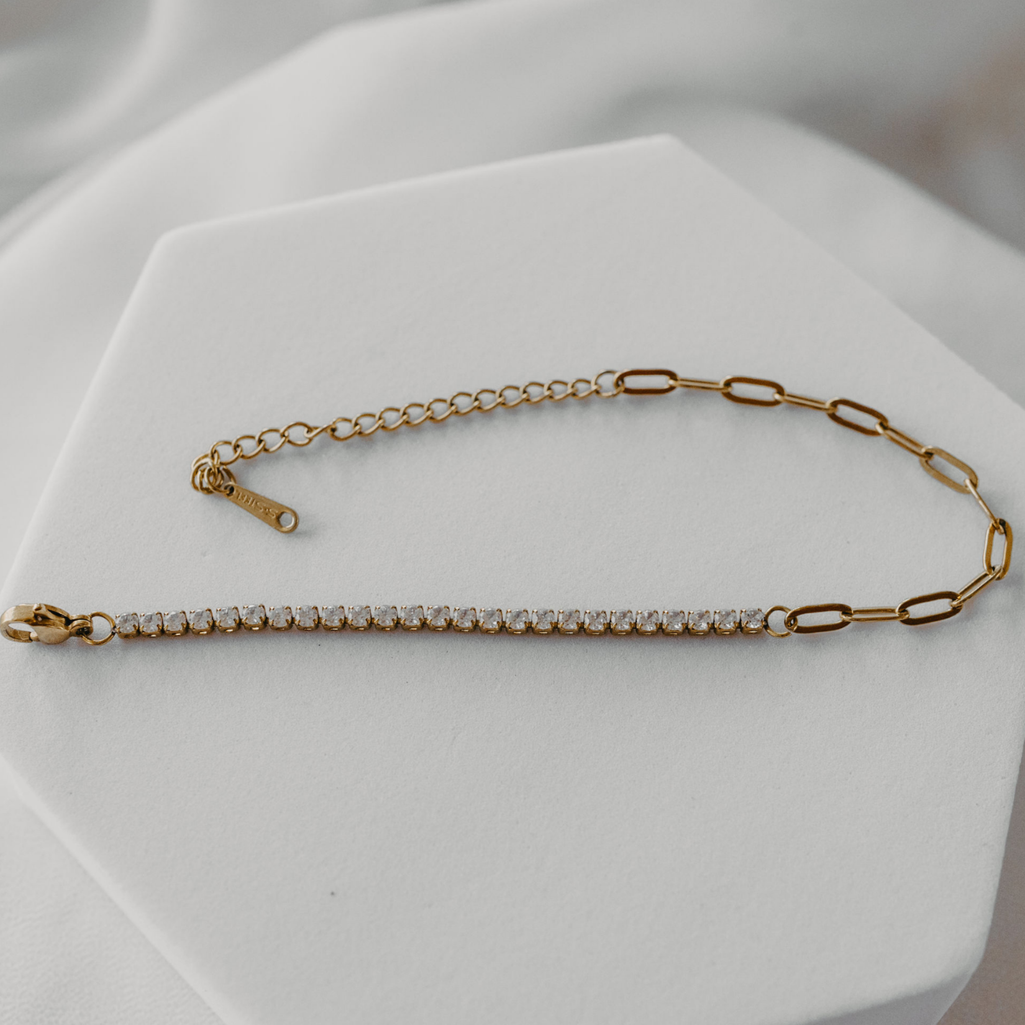 Catch The Light Waterproof Gold Anklet