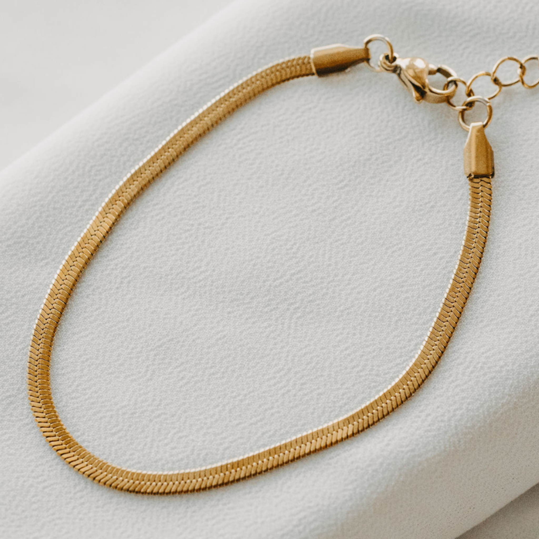 Eclipse 3mm Herribone Bracelet