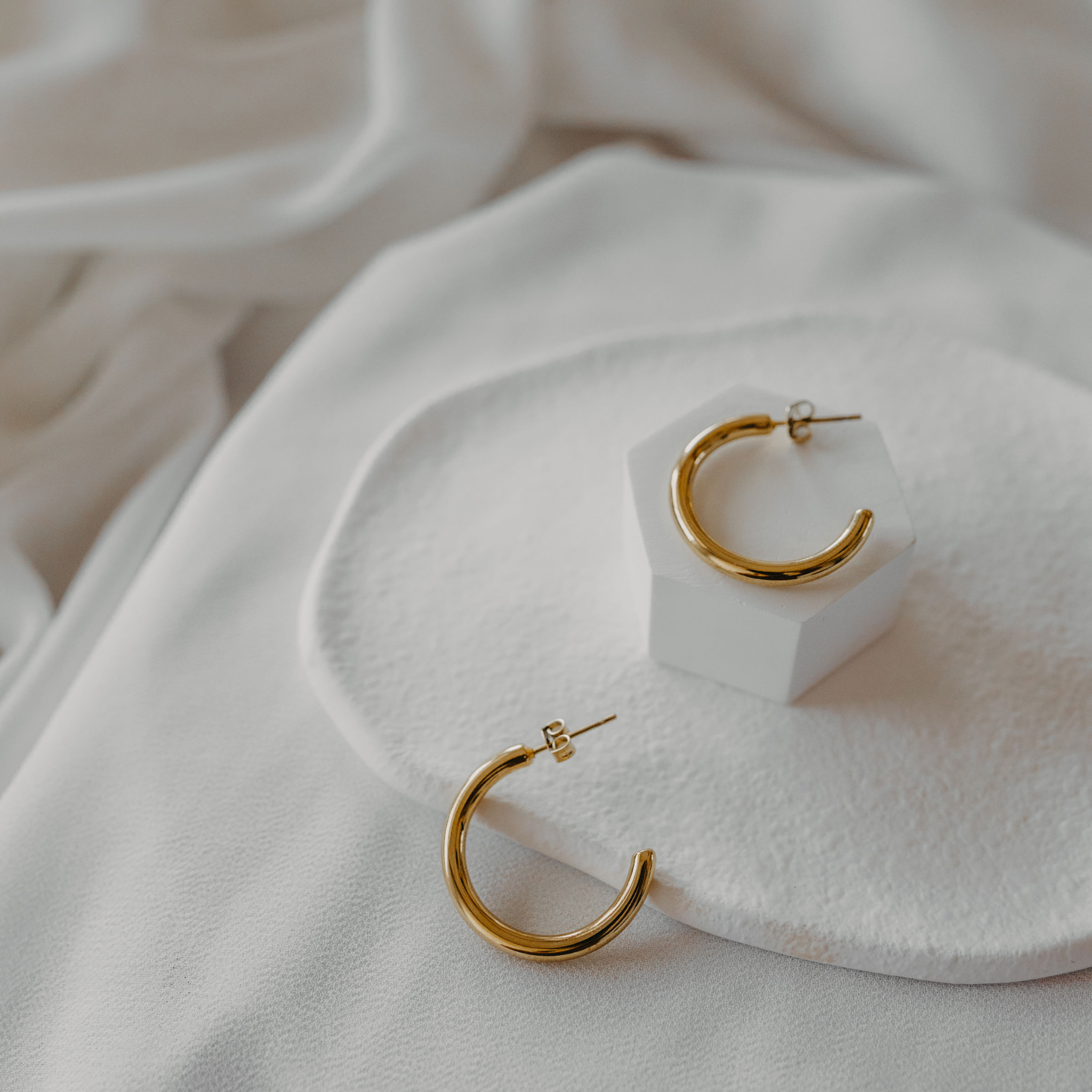 The Essential Waterproof Hoop Earrings