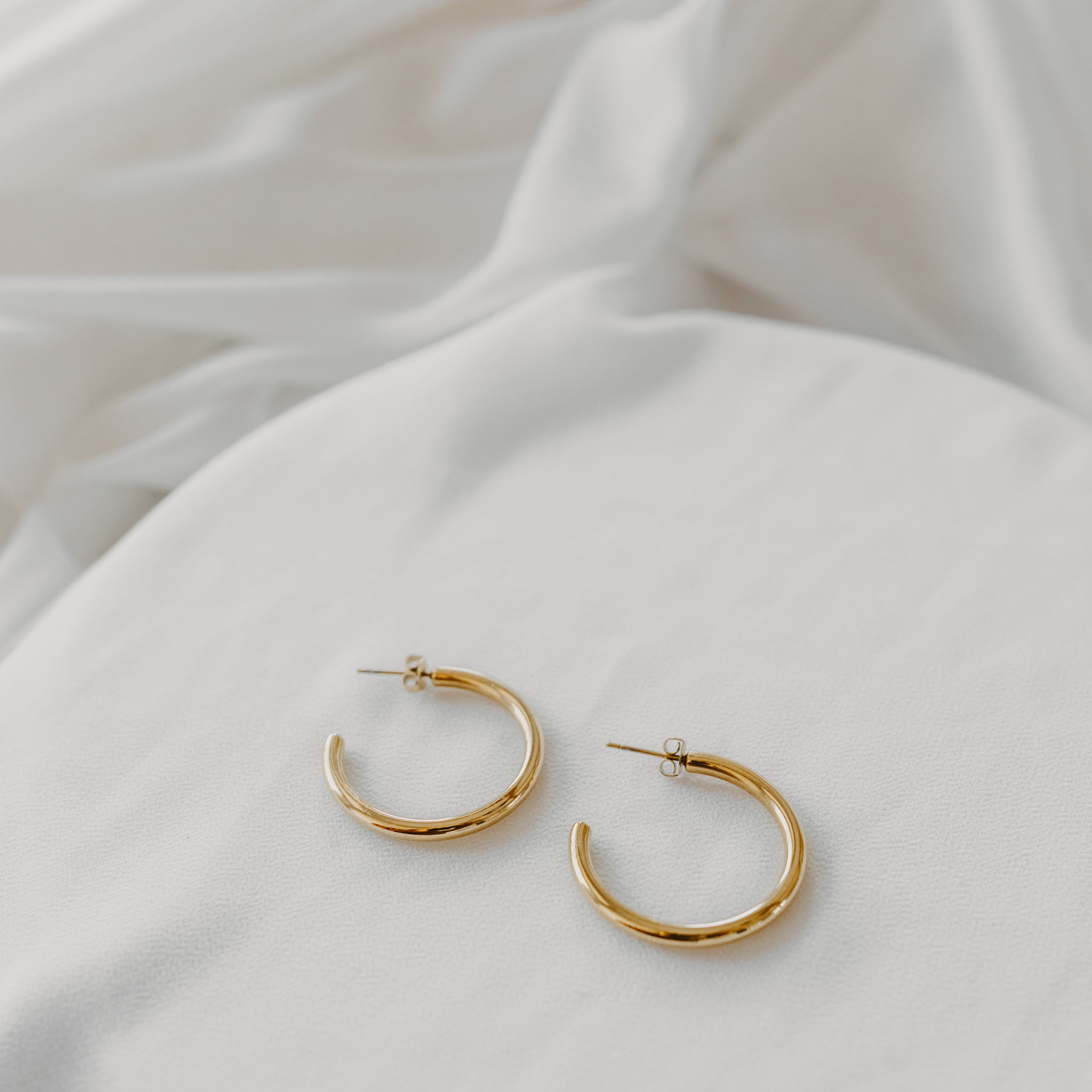 The Essential Waterproof Hoop Earrings