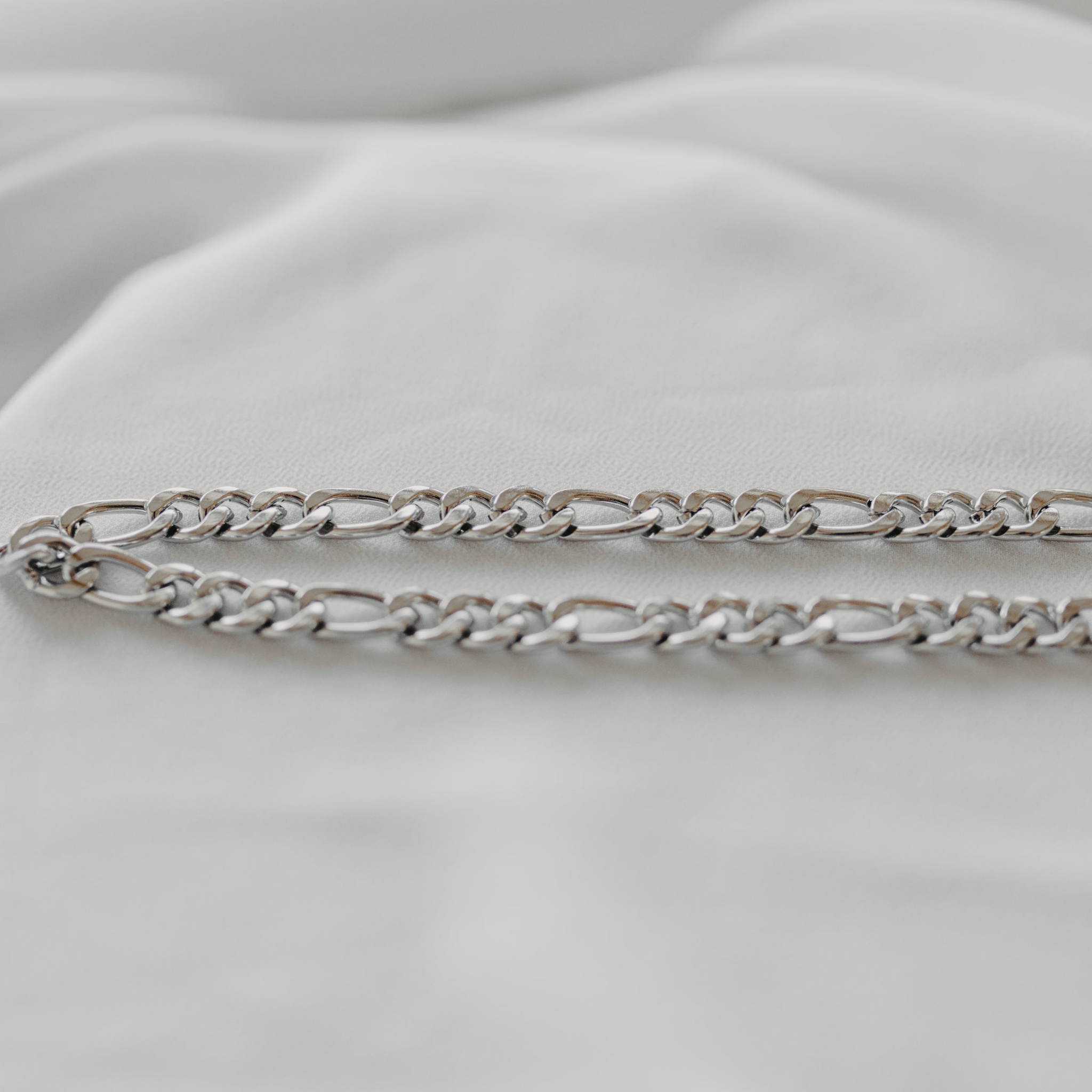 "Ariel" 4mm Figaro Chain Necklace