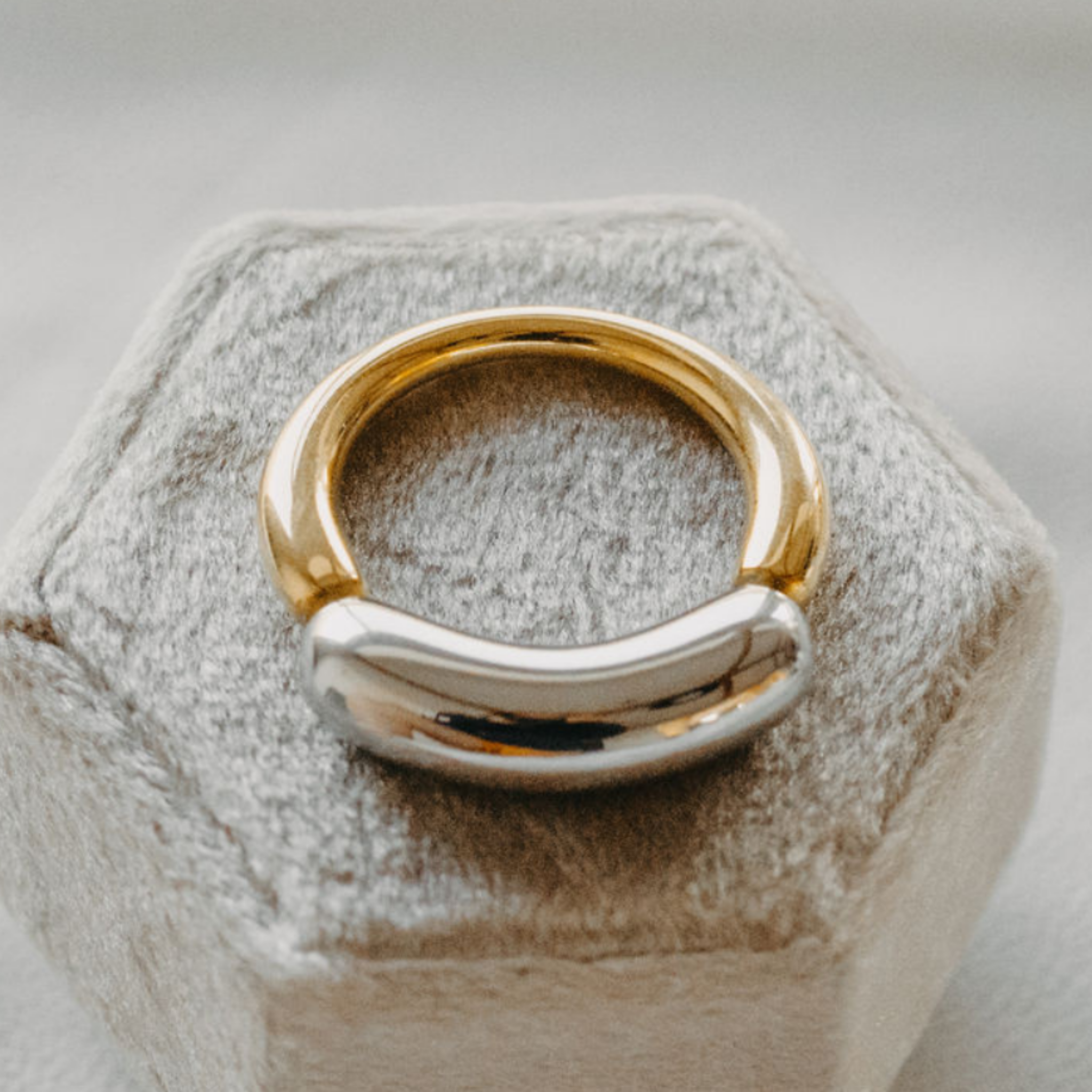 Shimmer Shore Ring