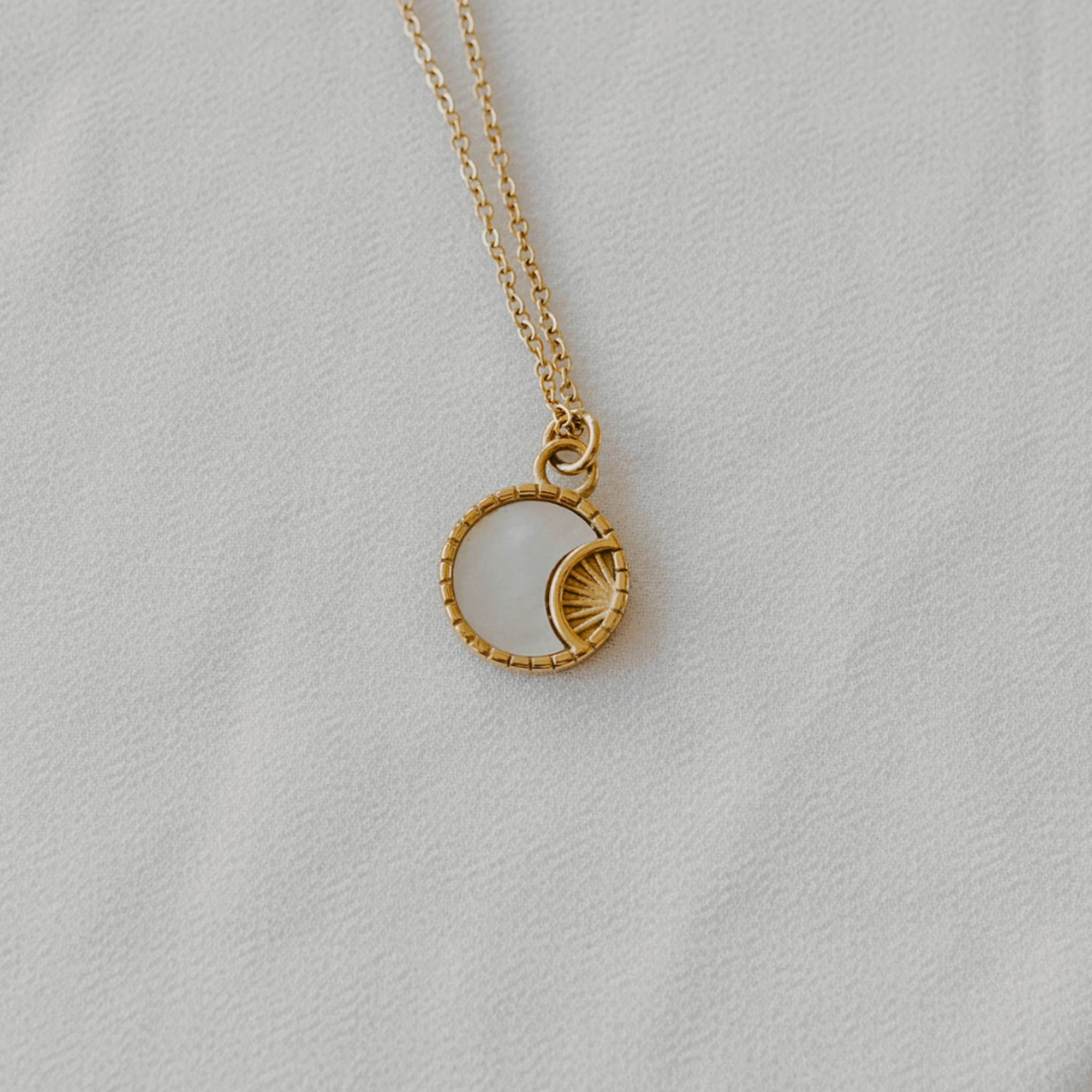 White Sands Necklace