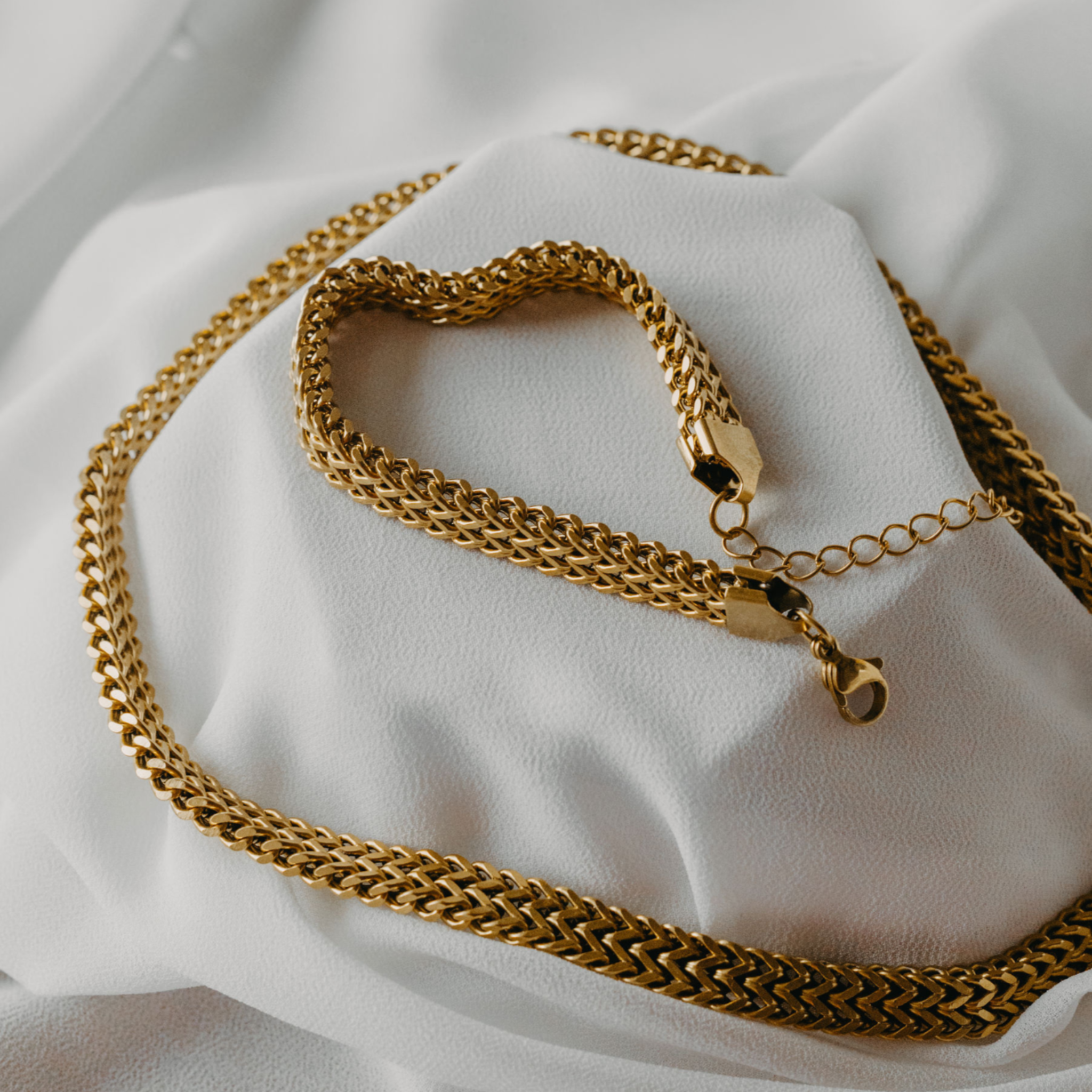 Chained Romance Bracelet