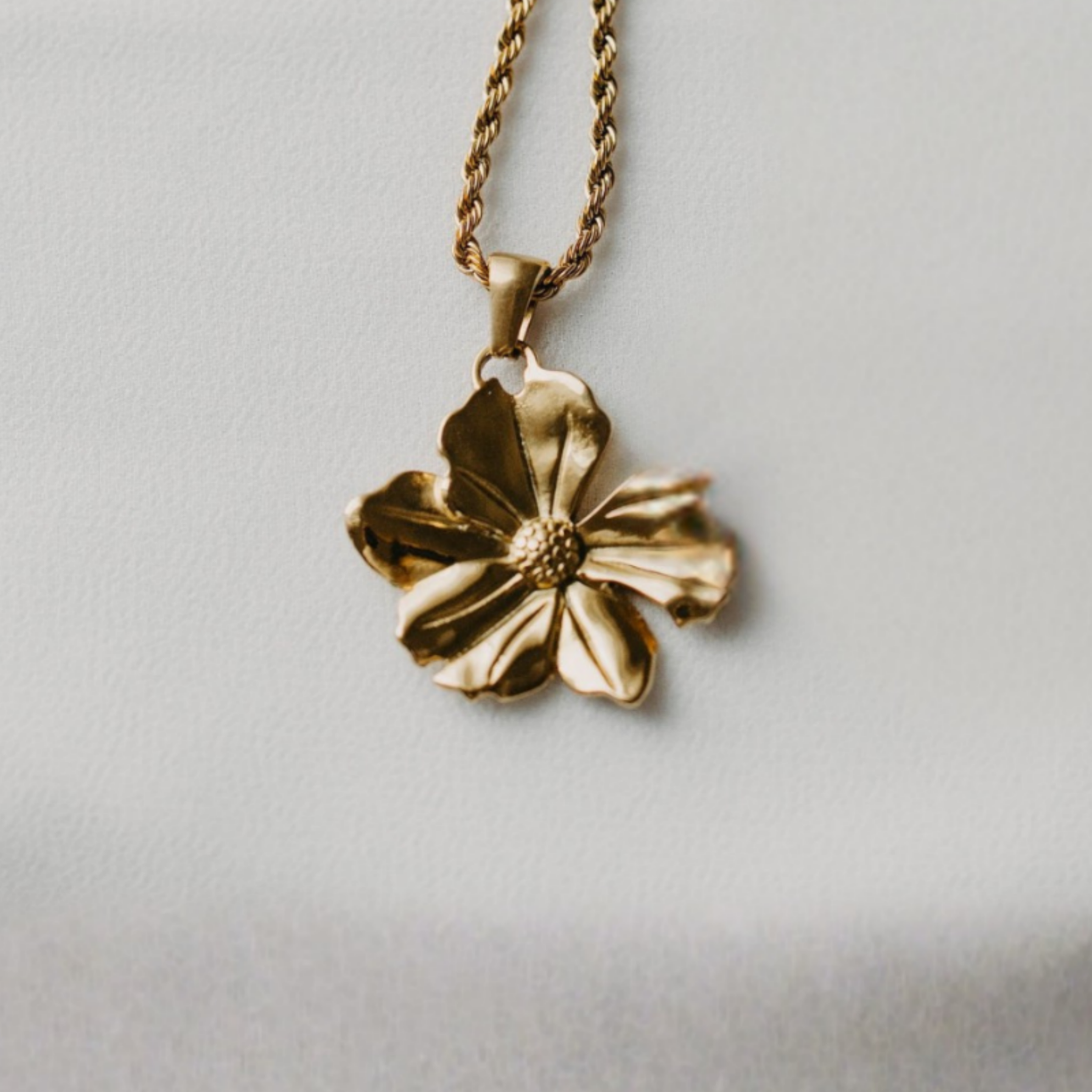 Floradew  Necklace