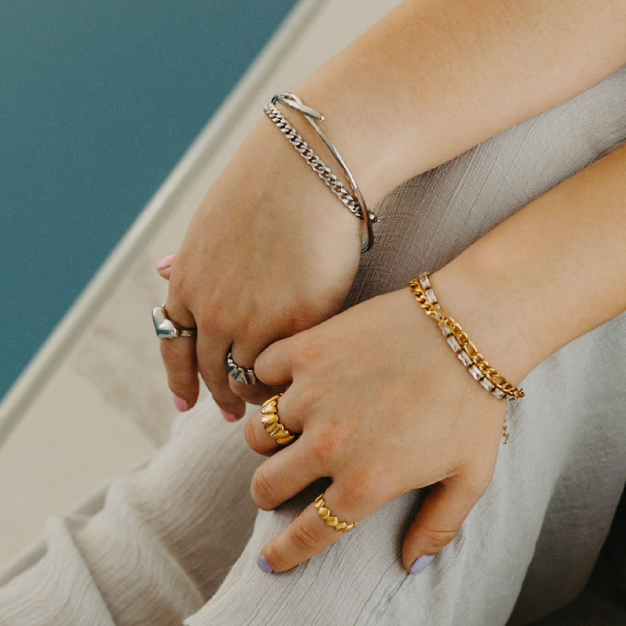Dainty Drift Bracelet