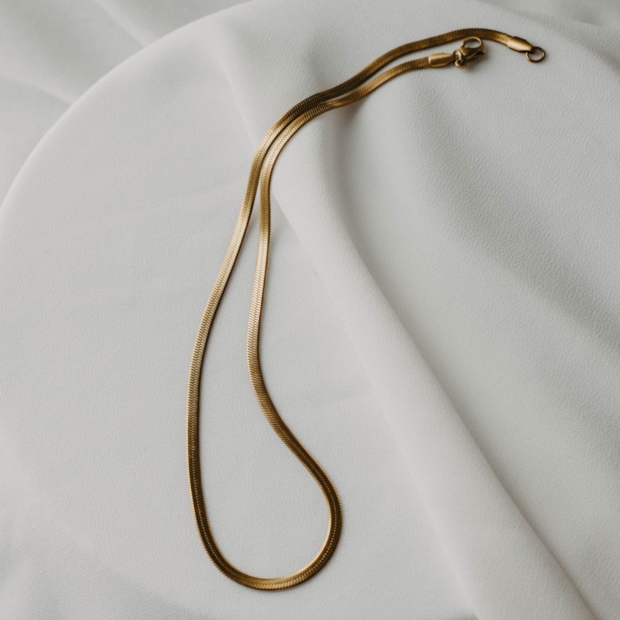 "Eclipse" 3mm Herribone Necklace