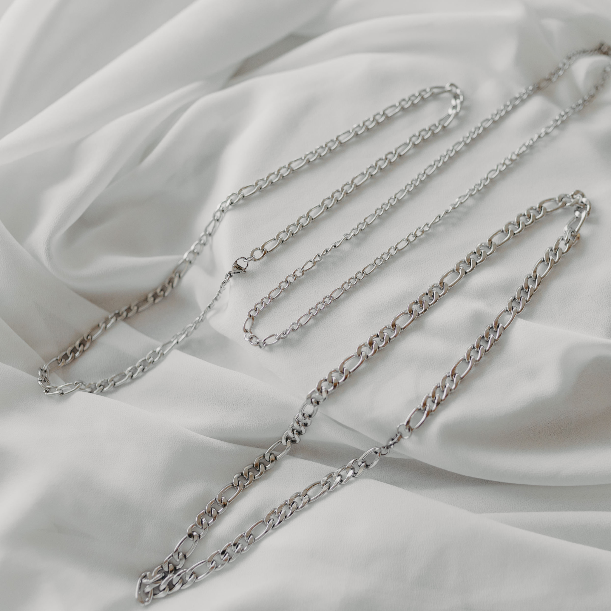 "Ariel" 4mm Figaro Chain Necklace