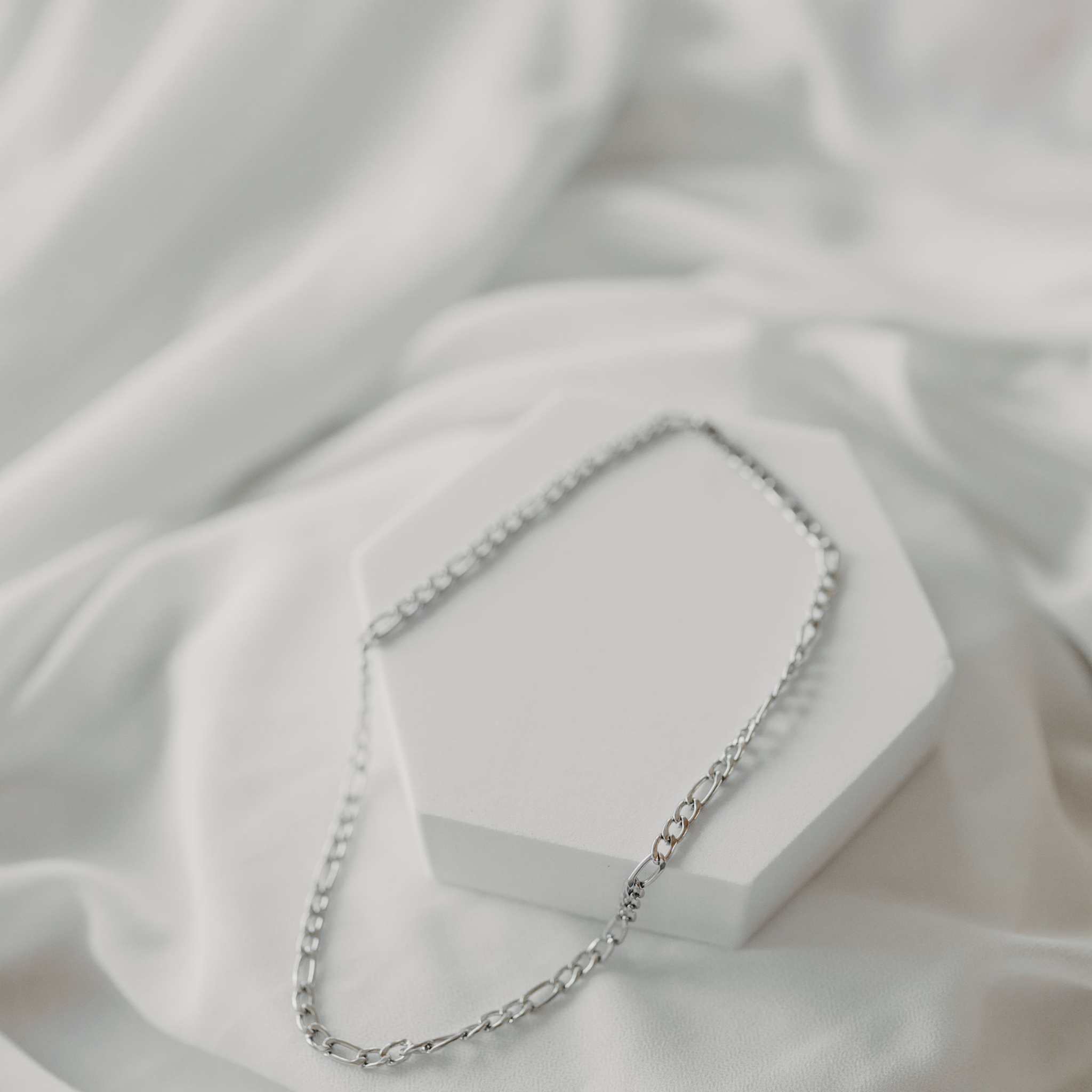 "Ariel" 4mm Figaro Chain Necklace
