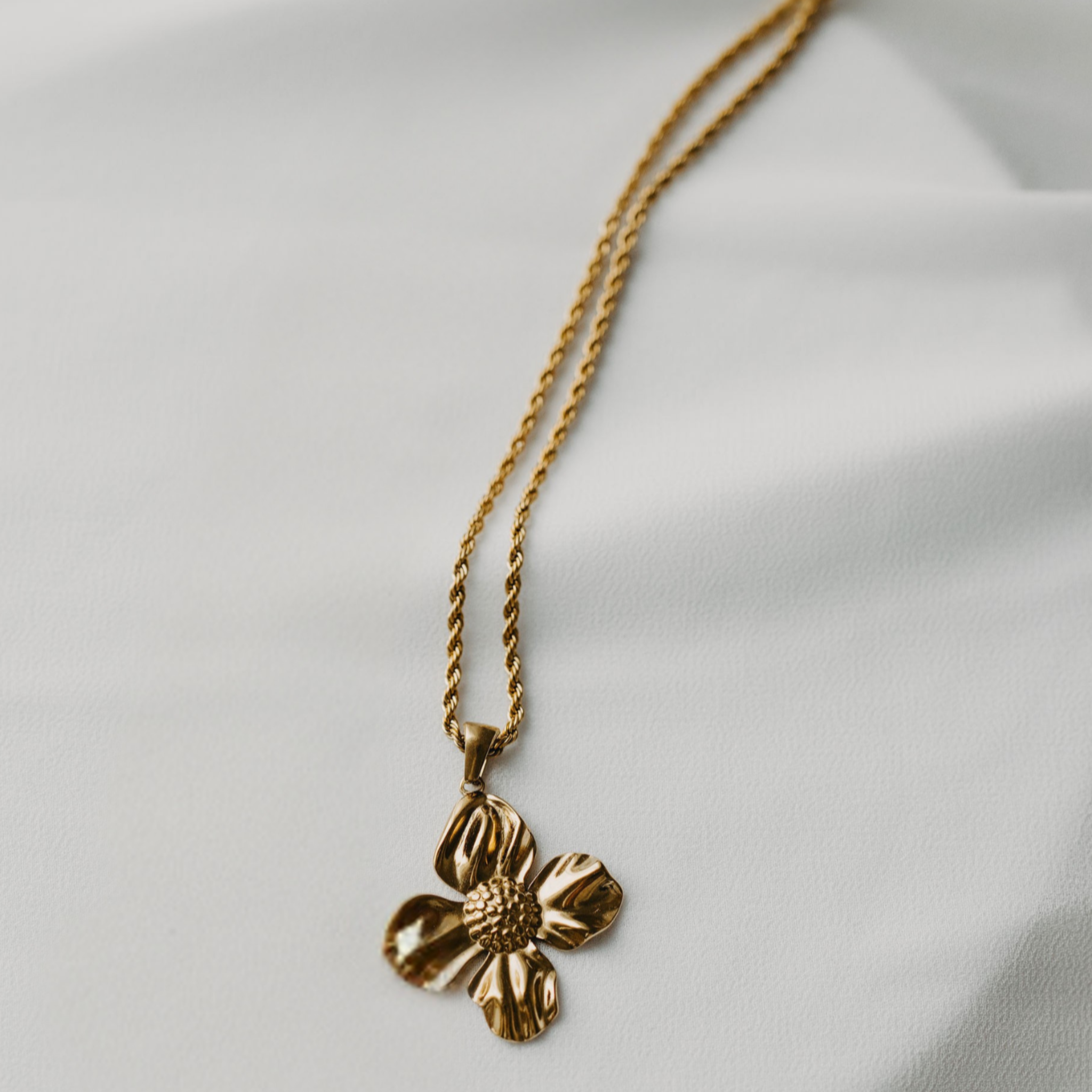 Fleuris Necklace