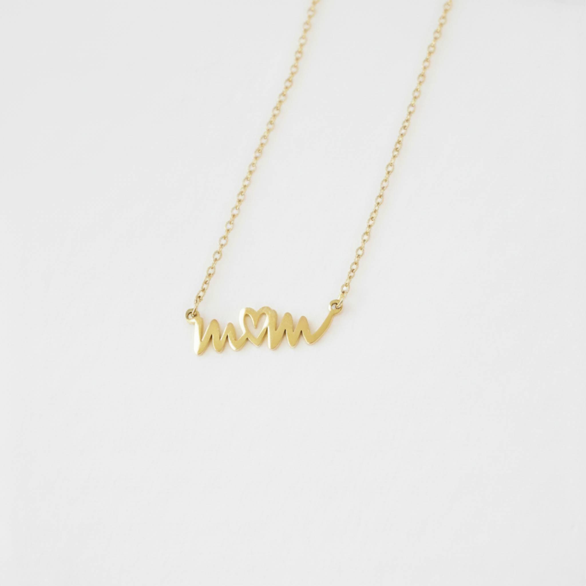 Forever Mom Necklace | Waterproof 18K Gold PVD | Tarnish-Resistant Mom Jewelry Gift
