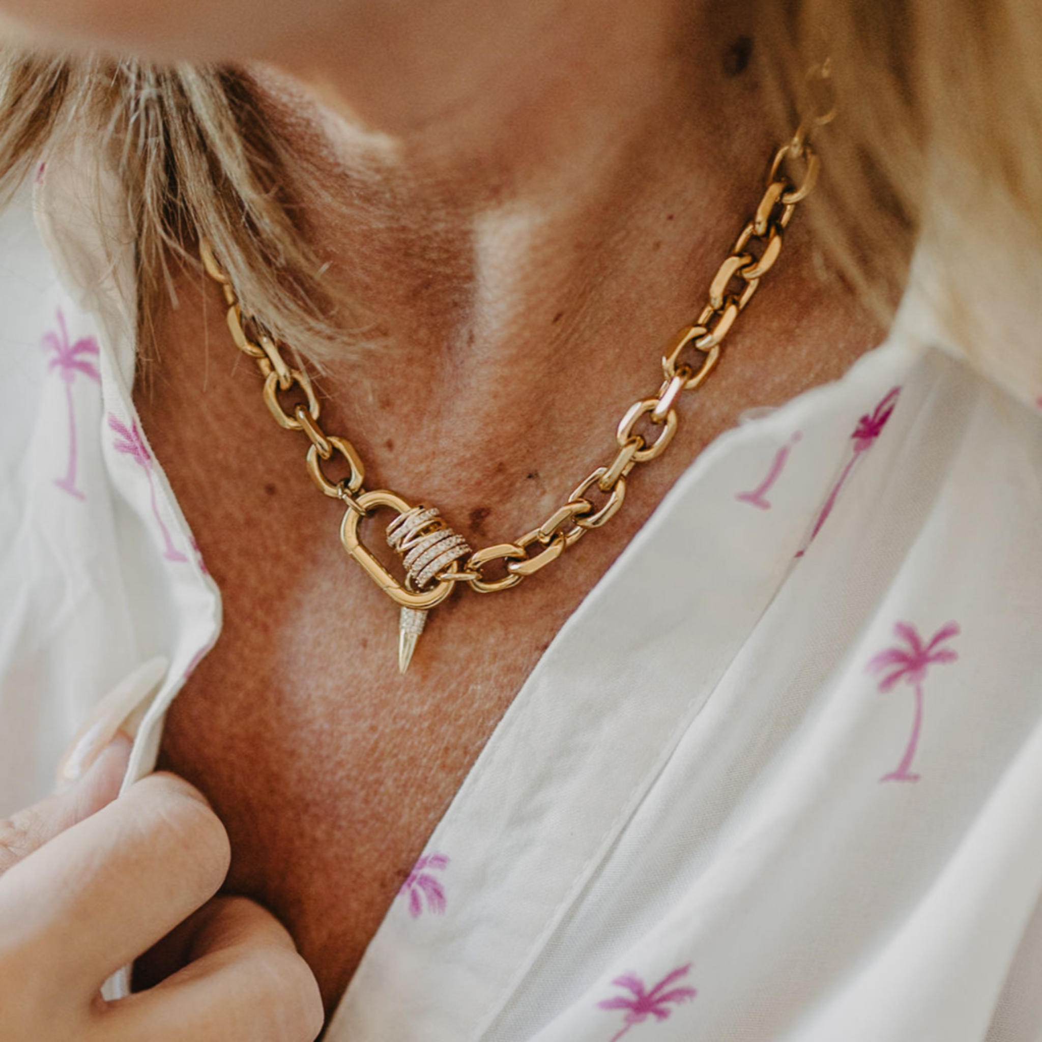 Golden Current Necklace