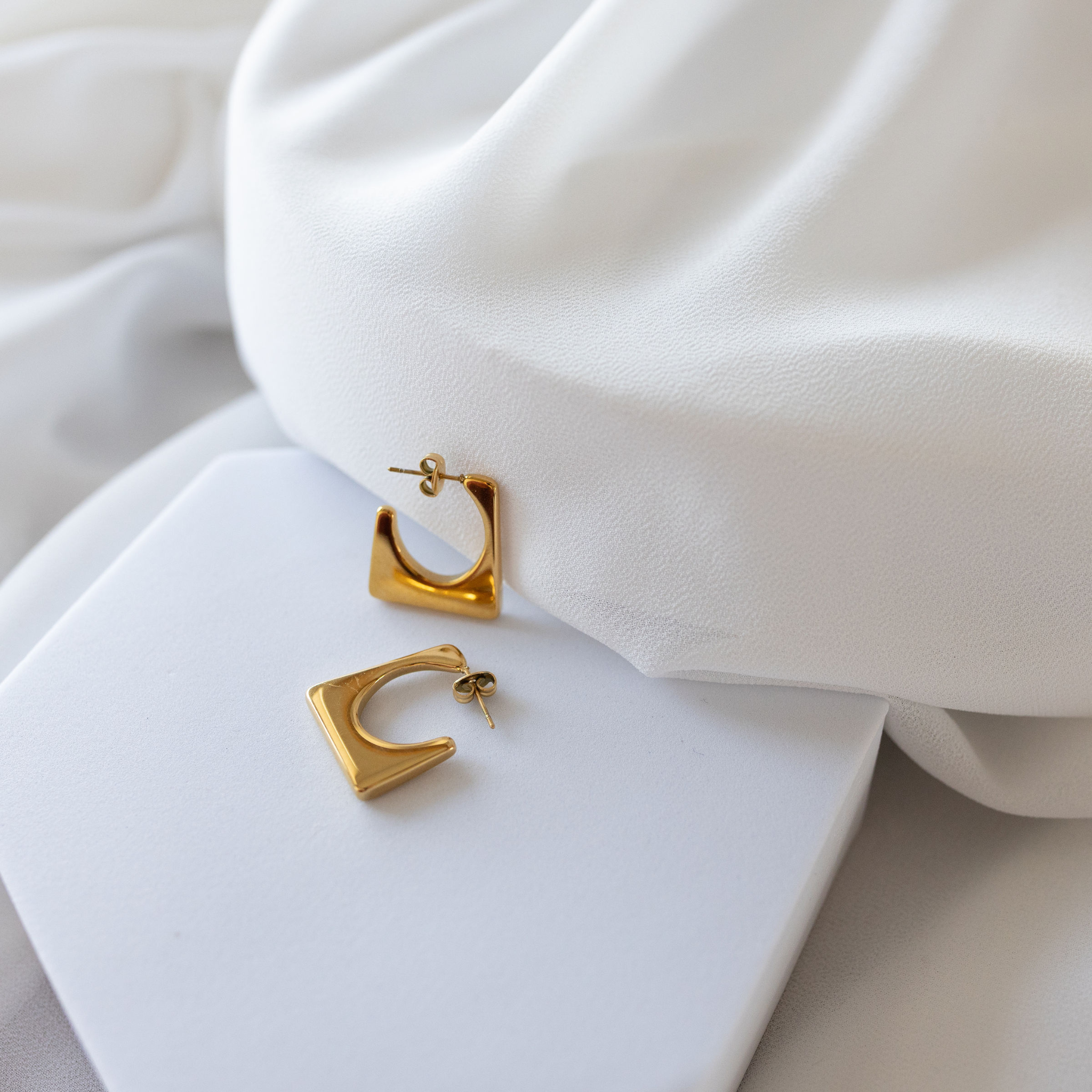 Shoreline Shine Earrings