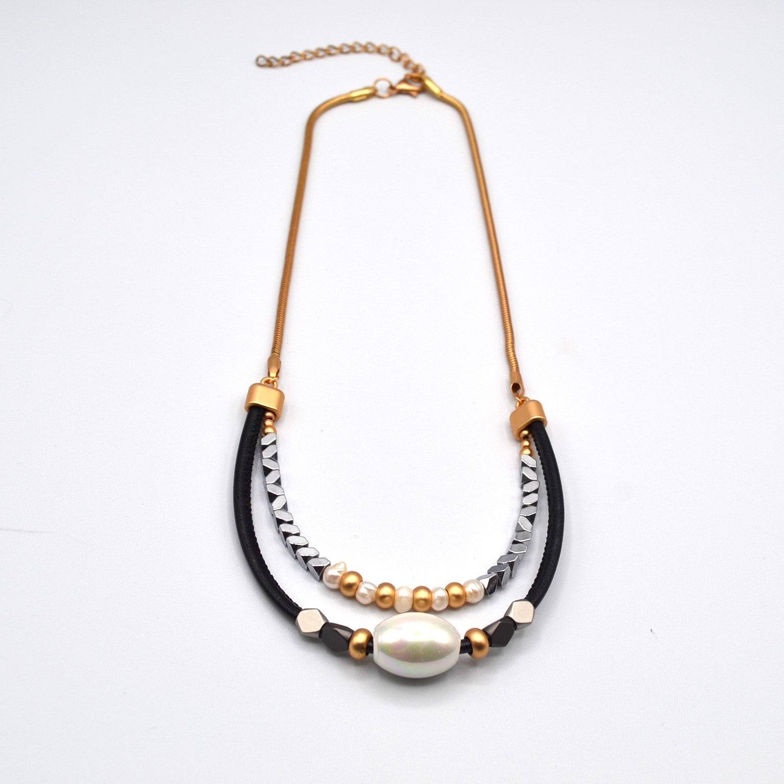 La Mode Necklace