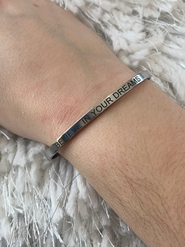 Power Bracelet - Believe In Your Dreams